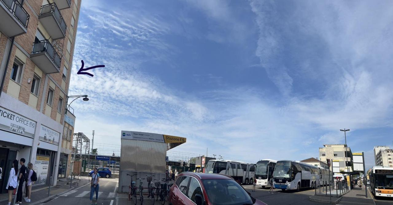 Arbi Venice Station Местре Екстериор снимка