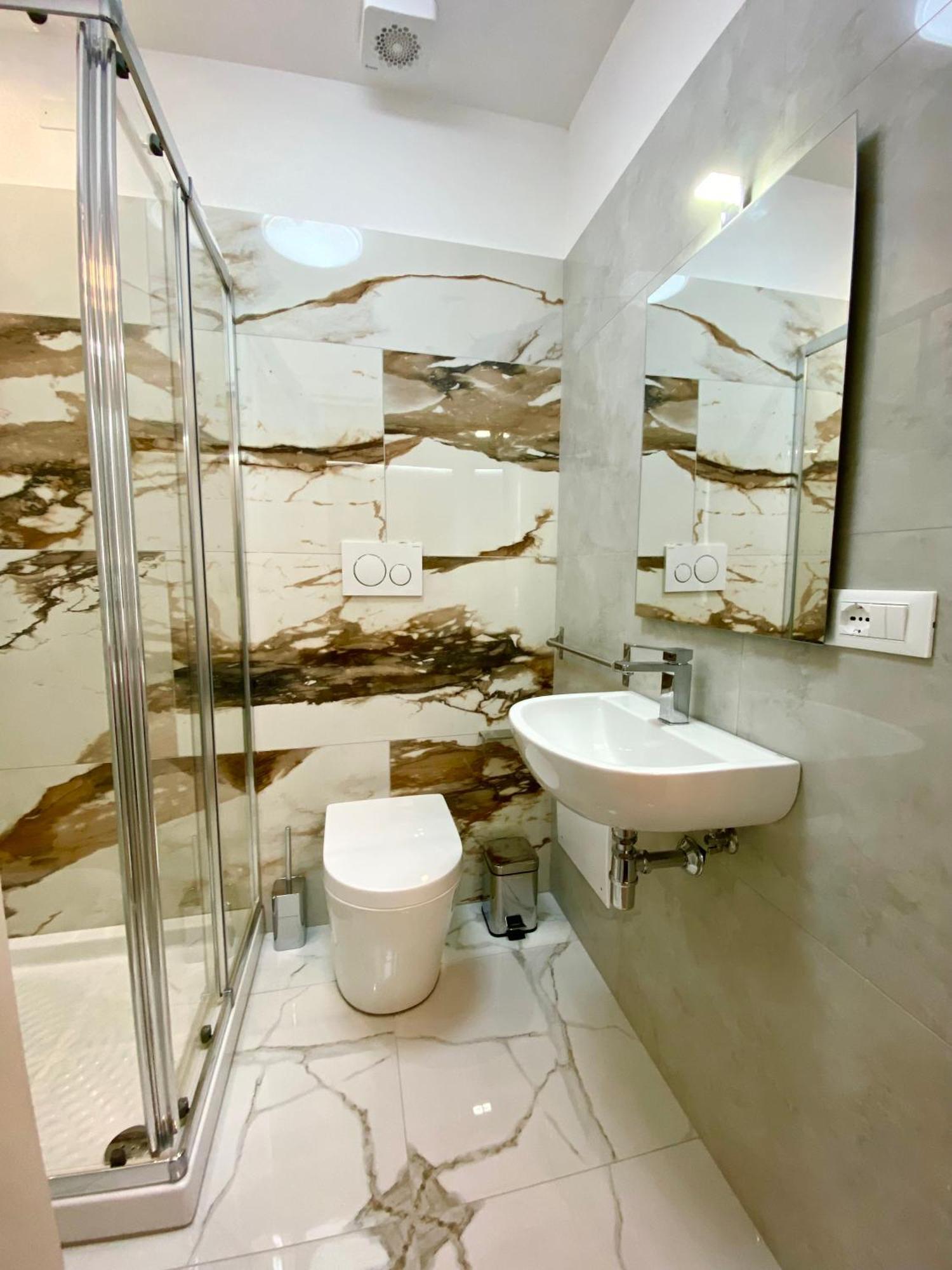 Arbi Venice Station Местре Екстериор снимка